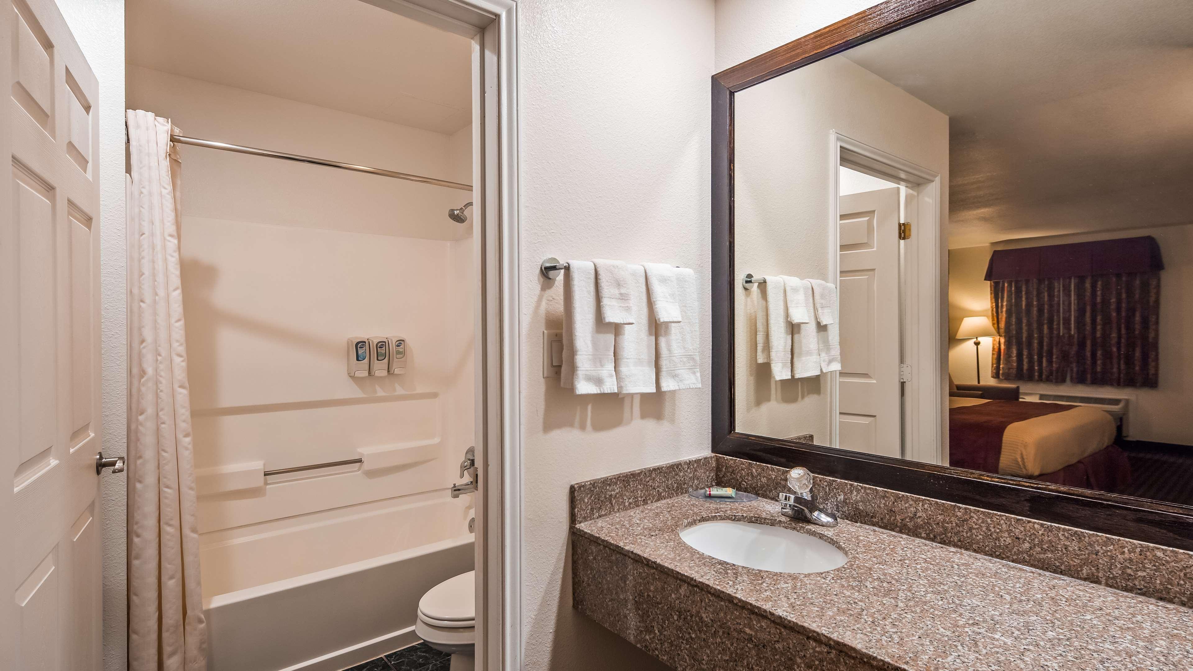Best Western Johnson City Inn Extérieur photo