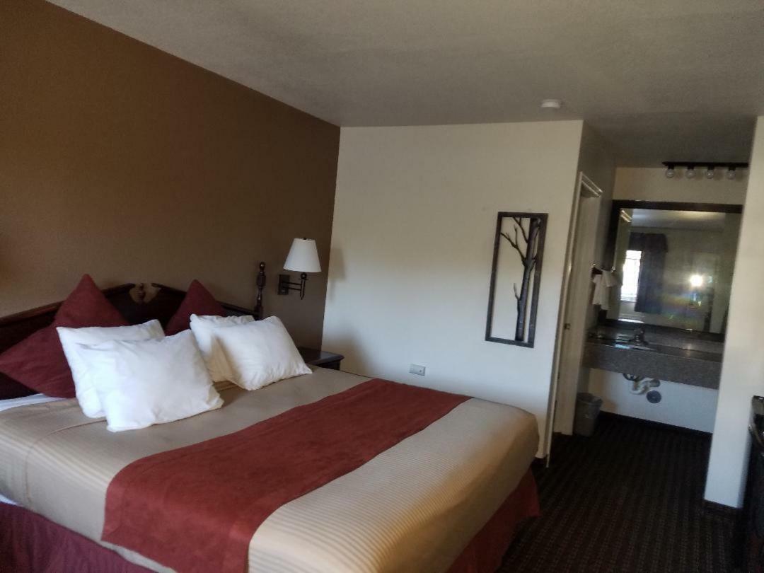 Best Western Johnson City Inn Extérieur photo